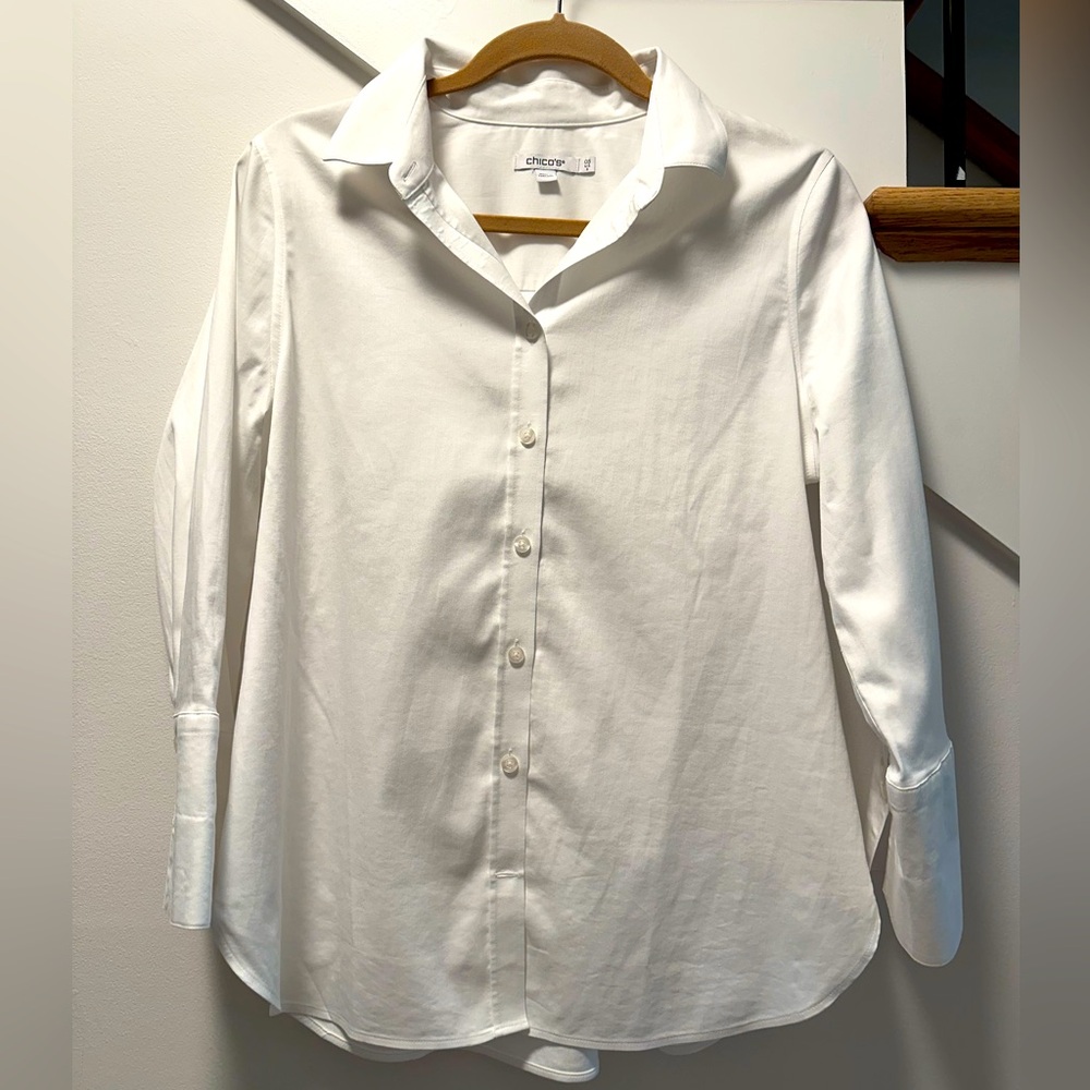 NWOT Chico’s No Iron Stretch Tunic Shirt